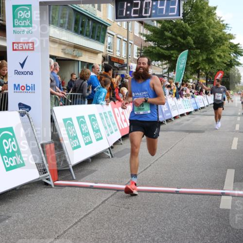 15.09.2024 - PSD Bank Halbmarathon Strokosch-Dieckow http://msf.ph/oto/7087624 15.09.2024 11:21:34 Ziel 428, 579, 873, 878, 1009, 2471 meine-sportfotos.de