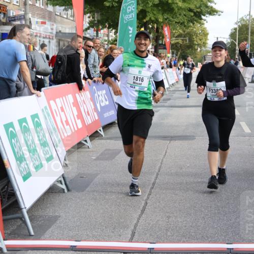 15.09.2024 - PSD Bank Halbmarathon Strokosch-Dieckow http://msf.ph/oto/7087625 15.09.2024 12:38:06 Ziel 1816, 2381, 2398, 2432, 2517, 3380, 3415, 3441, 3481 meine-sportfotos.de