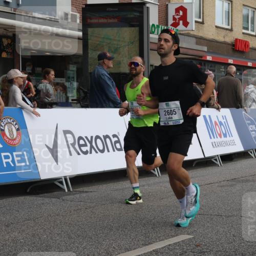 15.09.2024 - PSD Bank Halbmarathon Michael Strokosch http://msf.ph/oto/7087644 15.09.2024 11:28:18 Ziel 917, 926, 1019, 1042, 1048, 1080, 1082, 2605 meine-sportfotos.de