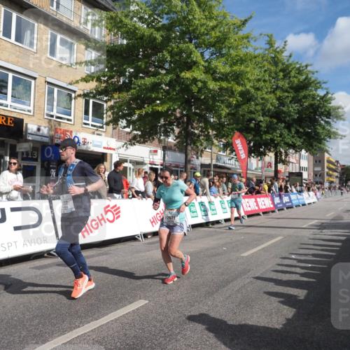 15.09.2024 - PSD Bank Halbmarathon Miley Keyser http://msf.ph/oto/7087645 15.09.2024 11:55:18 Ziel 1404, 1540, 1617, 1682, 1777, 1894, 2671, 3524 meine-sportfotos.de