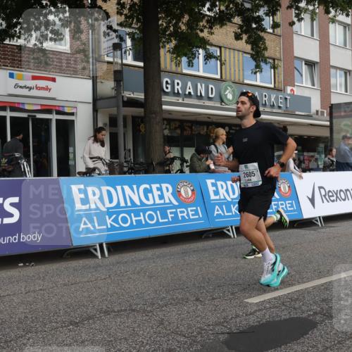 15.09.2024 - PSD Bank Halbmarathon Michael Strokosch http://msf.ph/oto/7087652 15.09.2024 11:28:18 Ziel 917, 926, 1019, 1042, 1048, 1080, 1082, 2605 meine-sportfotos.de