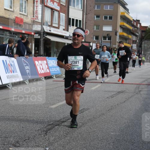 15.09.2024 - PSD Bank Halbmarathon Michael Strokosch http://msf.ph/oto/7087689 15.09.2024 12:37:37 Ziel 1816, 2381, 2398, 2432, 3380, 3441, 3481 meine-sportfotos.de