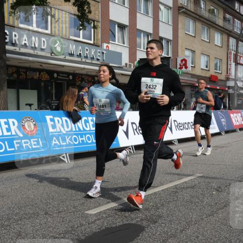 15.09.2024 - PSD Bank Halbmarathon Michael Strokosch http://msf.ph/oto/7087737 15.09.2024 12:37:41 Ziel 1816, 2381, 2398, 2432, 3380, 3417, 3441, 3481 meine-sportfotos.de