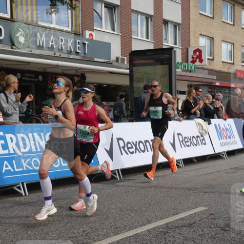 15.09.2024 - PSD Bank Halbmarathon Michael Strokosch http://msf.ph/oto/7087786 15.09.2024 11:28:30 Ziel 425, 431, 585, 889, 893, 905, 917, 926, 929, 1042, 1063, 3510 meine-sportfotos.de
