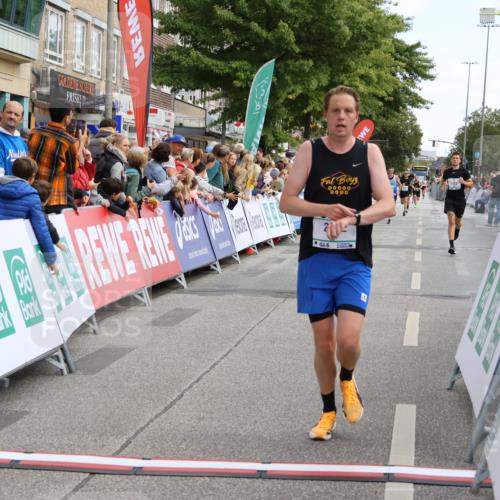 15.09.2024 - PSD Bank Halbmarathon Strokosch-Dieckow http://msf.ph/oto/7087795 15.09.2024 11:30:12 Ziel 454, 727, 1041, 1093, 1123, 1184, 2615, 2692 meine-sportfotos.de