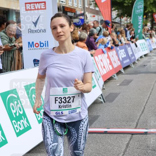 15.09.2024 - PSD Bank Halbmarathon Strokosch-Dieckow http://msf.ph/oto/7087796 15.09.2024 12:28:28 Ziel 1858, 2322, 3017, 3073, 3121, 3327 meine-sportfotos.de