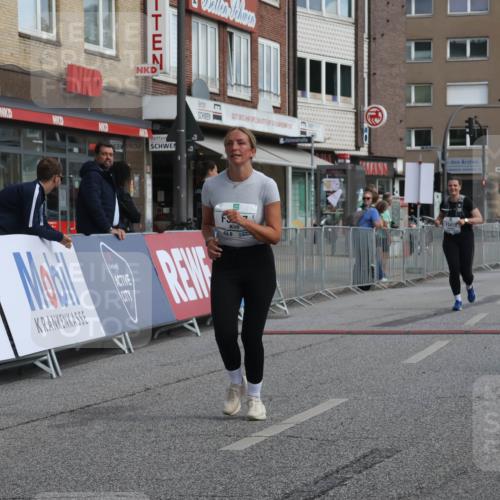15.09.2024 - PSD Bank Halbmarathon Michael Strokosch http://msf.ph/oto/7087801 15.09.2024 12:37:51 Ziel 1816, 2398, 2517, 3380, 3415, 3417 meine-sportfotos.de