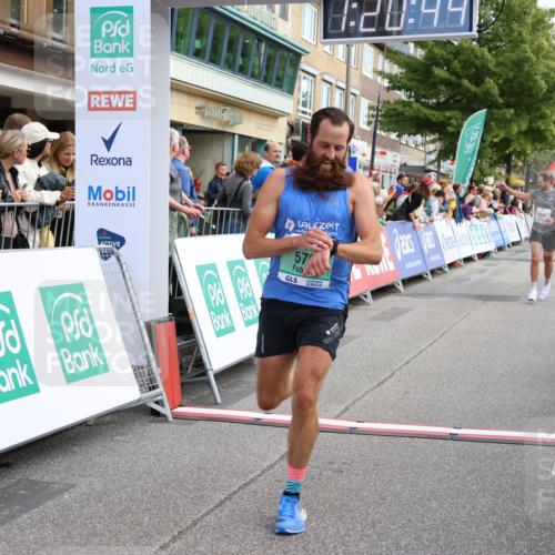 15.09.2024 - PSD Bank Halbmarathon Strokosch-Dieckow http://msf.ph/oto/7087803 15.09.2024 11:21:35 Ziel 428, 579, 873, 878, 1009, 2471 meine-sportfotos.de