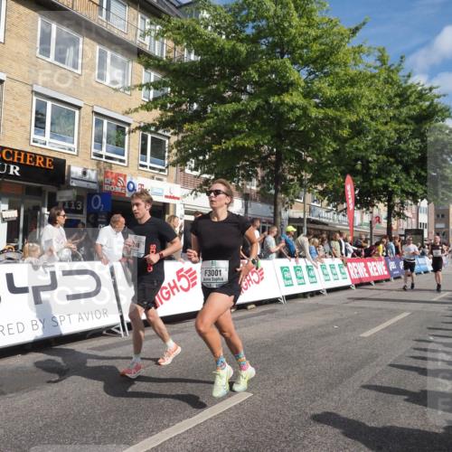 15.09.2024 - PSD Bank Halbmarathon Miley Keyser http://msf.ph/oto/7087805 15.09.2024 11:55:49 Ziel 705, 1248, 1517, 1605, 1660, 1891, 2172, 2181, 2217, 2716, 2853, 3001, 3150 meine-sportfotos.de
