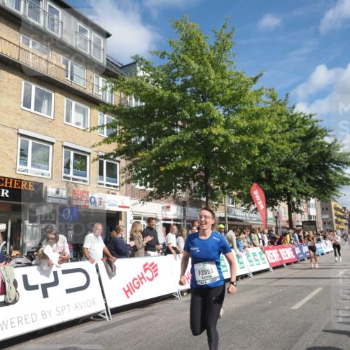 15.09.2024 - PSD Bank Halbmarathon Miley Keyser http://msf.ph/oto/7087874 15.09.2024 11:55:55 Ziel 705, 1061, 1248, 1586, 1605, 1660, 1891, 1946, 2145, 2172, 2181, 2217, 2716, 2853, 3001, 3150 meine-sportfotos.de