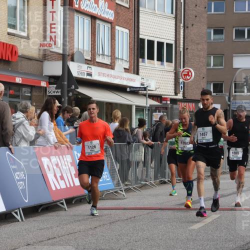 15.09.2024 - PSD Bank Halbmarathon Michael Strokosch http://msf.ph/oto/7087887 15.09.2024 11:28:38 Ziel 425, 431, 585, 830, 889, 893, 905, 915, 929, 1063, 1065, 1126, 1487, 2603, 3510 meine-sportfotos.de