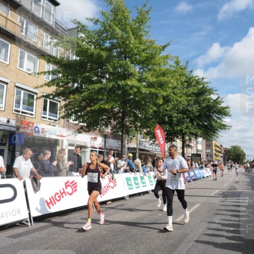 15.09.2024 - PSD Bank Halbmarathon Miley Keyser http://msf.ph/oto/7087894 15.09.2024 11:55:58 Ziel 1061, 1248, 1586, 1605, 1660, 1679, 1891, 1946, 2145, 2172, 2181, 2217, 2716, 2853, 3150 meine-sportfotos.de