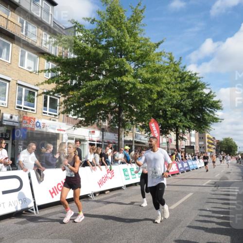 15.09.2024 - PSD Bank Halbmarathon Miley Keyser http://msf.ph/oto/7087898 15.09.2024 11:55:59 Ziel 1061, 1248, 1586, 1605, 1660, 1679, 1946, 2145, 2172, 2181, 2217, 2716, 2853, 3150 meine-sportfotos.de