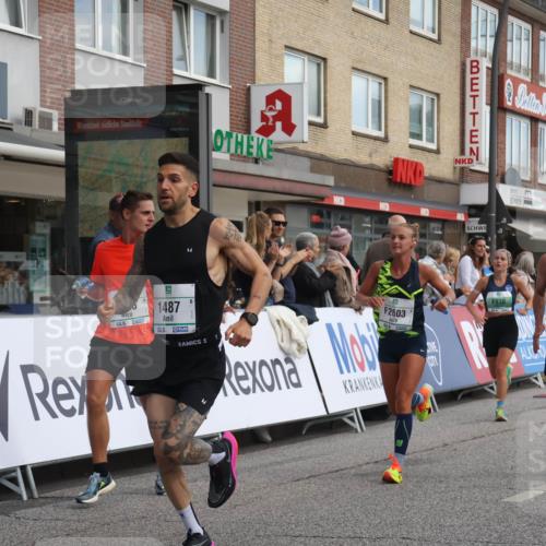 15.09.2024 - PSD Bank Halbmarathon Michael Strokosch http://msf.ph/oto/7087914 15.09.2024 11:28:40 Ziel 425, 431, 585, 830, 889, 893, 905, 915, 929, 1063, 1065, 1103, 1126, 1487, 2603, 3510 meine-sportfotos.de