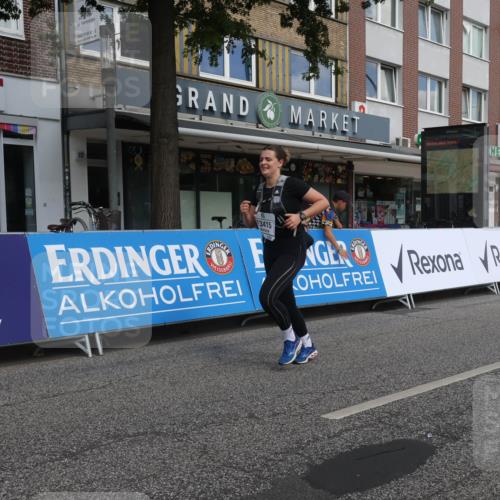 15.09.2024 - PSD Bank Halbmarathon Michael Strokosch http://msf.ph/oto/7087916 15.09.2024 12:37:58 Ziel 2517, 3415, 3417 meine-sportfotos.de