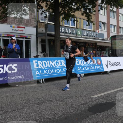 15.09.2024 - PSD Bank Halbmarathon Michael Strokosch http://msf.ph/oto/7087921 15.09.2024 12:37:59 Ziel 2517, 3415, 3417 meine-sportfotos.de