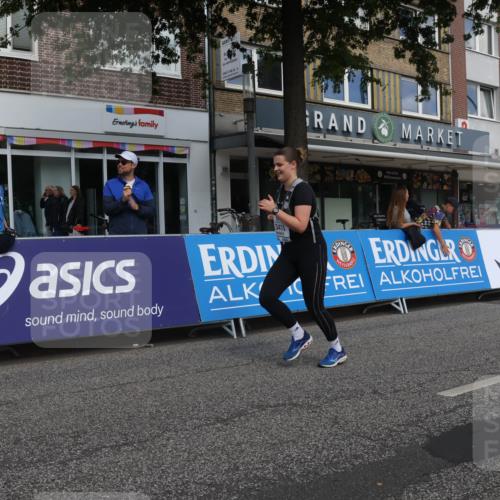 15.09.2024 - PSD Bank Halbmarathon Michael Strokosch http://msf.ph/oto/7087926 15.09.2024 12:37:59 Ziel 2517, 3415, 3417 meine-sportfotos.de