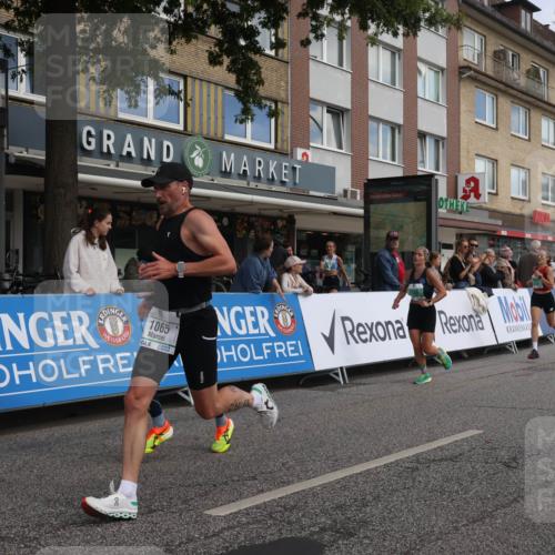 15.09.2024 - PSD Bank Halbmarathon Michael Strokosch http://msf.ph/oto/7087938 15.09.2024 11:28:42 Ziel 425, 830, 889, 893, 905, 915, 929, 1063, 1065, 1103, 1126, 1487, 2603 meine-sportfotos.de