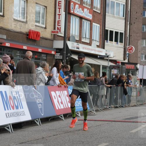 15.09.2024 - PSD Bank Halbmarathon Michael Strokosch http://msf.ph/oto/7087969 15.09.2024 11:28:46 Ziel 707, 708, 830, 915, 1063, 1065, 1103, 1126, 1487, 2603 meine-sportfotos.de