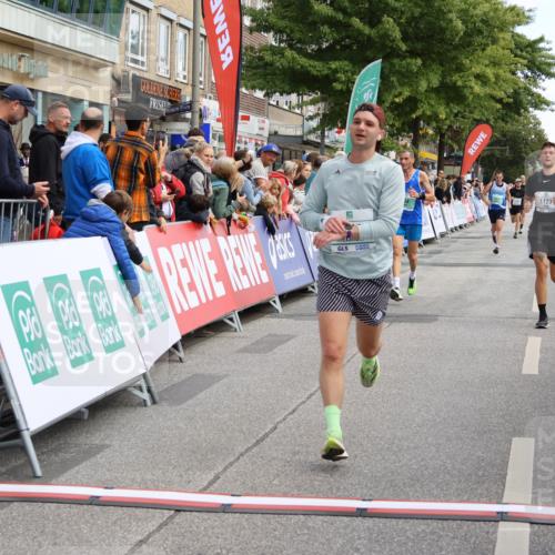 15.09.2024 - PSD Bank Halbmarathon Strokosch-Dieckow http://msf.ph/oto/7087981 15.09.2024 11:30:15 Ziel 454, 724, 727, 1093, 1123, 1184, 2615, 2692 meine-sportfotos.de