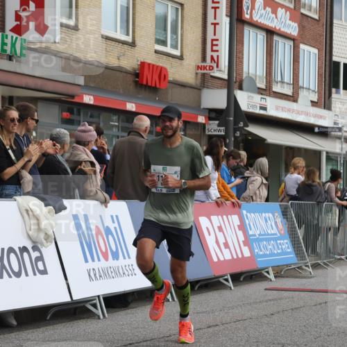 15.09.2024 - PSD Bank Halbmarathon Michael Strokosch http://msf.ph/oto/7087982 15.09.2024 11:28:47 Ziel 707, 708, 830, 915, 1065, 1103, 1126, 1487, 2603 meine-sportfotos.de