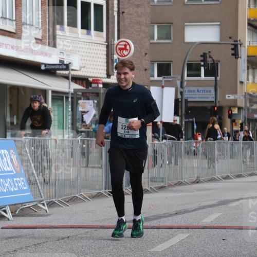 15.09.2024 - PSD Bank Halbmarathon Michael Strokosch http://msf.ph/oto/7088036 15.09.2024 12:38:32 Ziel 2285 meine-sportfotos.de