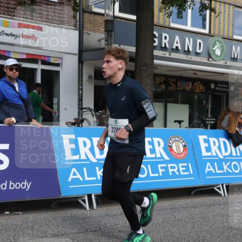 15.09.2024 - PSD Bank Halbmarathon Michael Strokosch http://msf.ph/oto/7088136 15.09.2024 12:38:36 Ziel 2285, 3123 meine-sportfotos.de