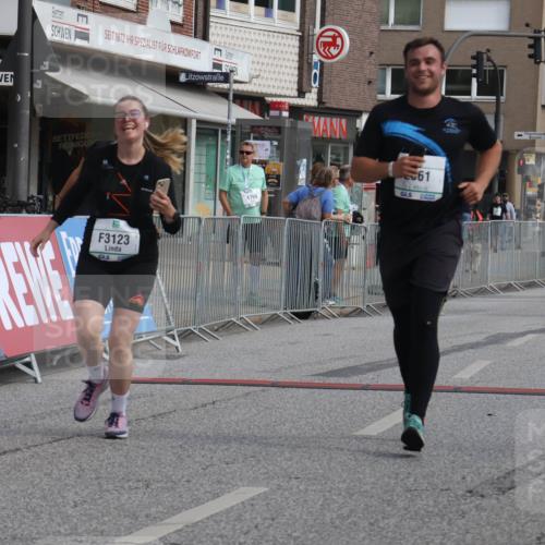 15.09.2024 - PSD Bank Halbmarathon Michael Strokosch http://msf.ph/oto/7088174 15.09.2024 12:38:41 Ziel 2285, 3123, 3381 meine-sportfotos.de