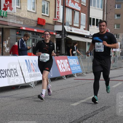 15.09.2024 - PSD Bank Halbmarathon Michael Strokosch http://msf.ph/oto/7088204 15.09.2024 12:38:42 Ziel 2285, 3123, 3381 meine-sportfotos.de