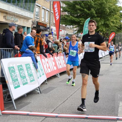 15.09.2024 - PSD Bank Halbmarathon Strokosch-Dieckow http://msf.ph/oto/7088208 15.09.2024 11:30:17 Ziel 454, 724, 727, 1093, 1123, 1184, 1339, 1349, 2615, 2692 meine-sportfotos.de
