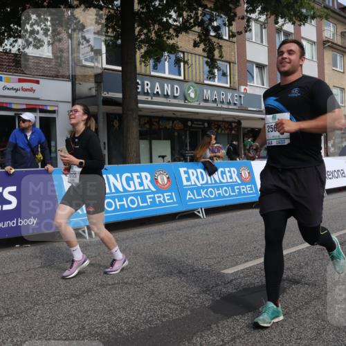 15.09.2024 - PSD Bank Halbmarathon Michael Strokosch http://msf.ph/oto/7088245 15.09.2024 12:38:45 Ziel 2285, 3123, 3332, 3333, 3381 meine-sportfotos.de
