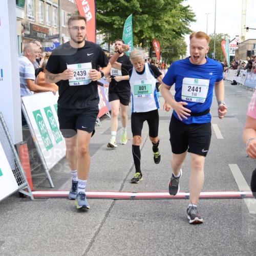 15.09.2024 - PSD Bank Halbmarathon Strokosch-Dieckow http://msf.ph/oto/7088306 15.09.2024 12:28:37 Ziel 2392, 2439, 2441, 3017, 3073, 3121, 3225, 3274, 3327 meine-sportfotos.de