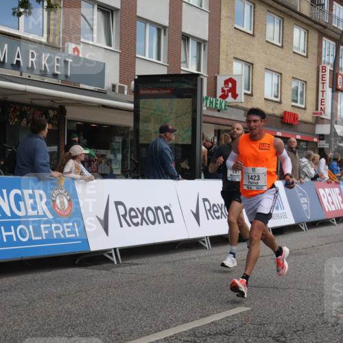 15.09.2024 - PSD Bank Halbmarathon Michael Strokosch http://msf.ph/oto/7088379 15.09.2024 11:29:26 Ziel 702, 906, 909, 947, 1017, 1050, 1413, 1423, 2481, 2567, 2607 meine-sportfotos.de