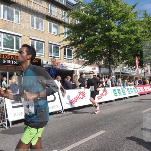 15.09.2024 - PSD Bank Halbmarathon Miley Keyser http://msf.ph/oto/7088408 15.09.2024 11:57:04 Ziel 977, 980, 1144, 1325, 1451, 1508, 1526, 1584, 1753, 1935, 2021, 2054, 2080, 2292, 2333, 2388, 2922 meine-sportfotos.de