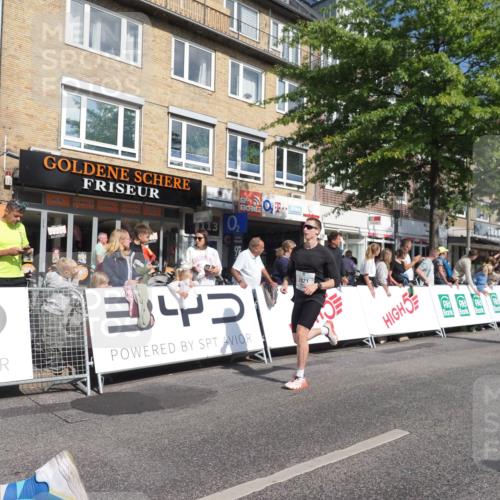 15.09.2024 - PSD Bank Halbmarathon Miley Keyser http://msf.ph/oto/7088413 15.09.2024 11:57:04 Ziel 977, 980, 1144, 1325, 1451, 1508, 1526, 1584, 1753, 1935, 2021, 2054, 2080, 2292, 2333, 2388, 2922 meine-sportfotos.de