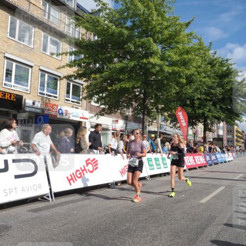15.09.2024 - PSD Bank Halbmarathon Miley Keyser http://msf.ph/oto/7088486 15.09.2024 11:57:20 Ziel 971, 977, 980, 1431, 1451, 2080, 2141, 2510, 2646, 2836 meine-sportfotos.de