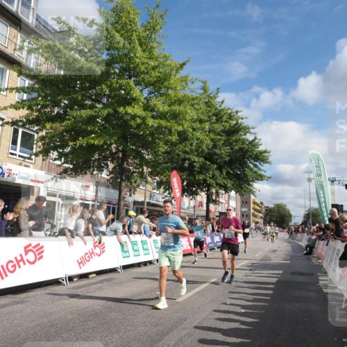 15.09.2024 - PSD Bank Halbmarathon Miley Keyser http://msf.ph/oto/7088512 15.09.2024 11:57:29 Ziel 971, 978, 1281, 1431, 1505, 1647, 1827, 2141, 2510, 2836, 2905, 2929 meine-sportfotos.de
