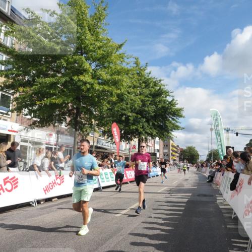 15.09.2024 - PSD Bank Halbmarathon Miley Keyser http://msf.ph/oto/7088516 15.09.2024 11:57:29 Ziel 971, 978, 1281, 1431, 1505, 1647, 1827, 2141, 2510, 2836, 2905, 2929 meine-sportfotos.de