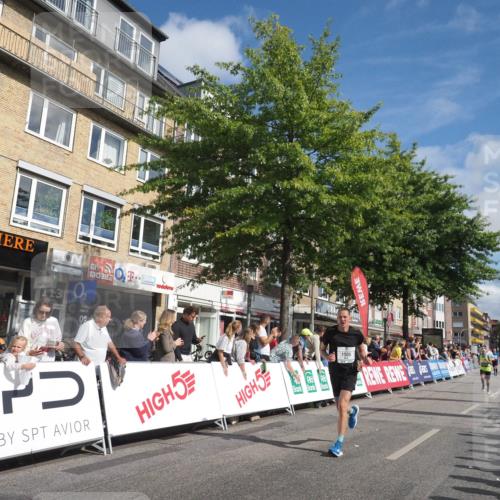 15.09.2024 - PSD Bank Halbmarathon Miley Keyser http://msf.ph/oto/7088537 15.09.2024 11:57:32 Ziel 971, 978, 1281, 1431, 1505, 1647, 1827, 1920, 2141, 2510, 2905, 2929 meine-sportfotos.de