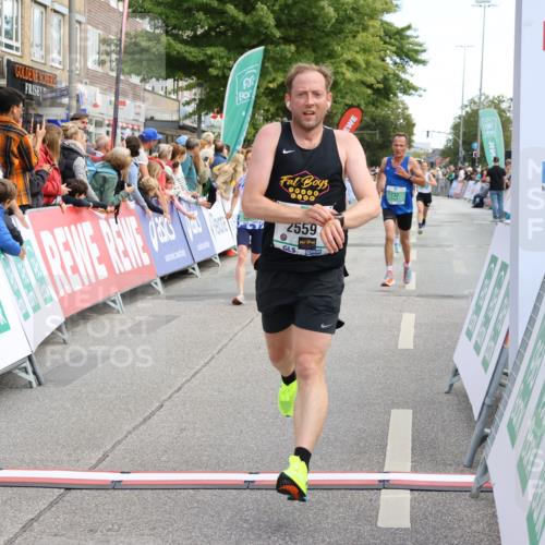 15.09.2024 - PSD Bank Halbmarathon Strokosch-Dieckow http://msf.ph/oto/7088542 15.09.2024 11:30:26 Ziel 454, 724, 732, 827, 892, 922, 1123, 1184, 1339, 1349, 2559 meine-sportfotos.de