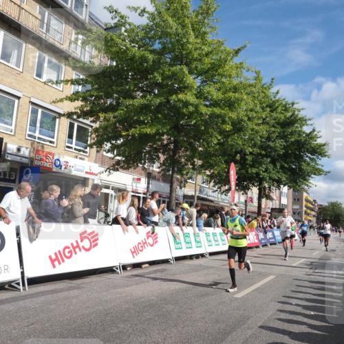 15.09.2024 - PSD Bank Halbmarathon Miley Keyser http://msf.ph/oto/7088552 15.09.2024 11:57:36 Ziel 978, 1281, 1289, 1431, 1505, 1647, 1827, 1920, 1987, 2141, 2510, 2905, 2929 meine-sportfotos.de