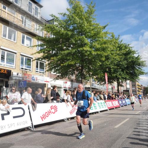 15.09.2024 - PSD Bank Halbmarathon Miley Keyser http://msf.ph/oto/7088604 15.09.2024 11:57:43 Ziel 806, 978, 1281, 1289, 1302, 1505, 1647, 1827, 1920, 1987, 2905, 2929, 3525 meine-sportfotos.de