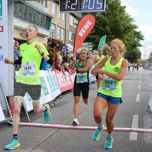15.09.2024 - PSD Bank Halbmarathon Strokosch-Dieckow http://msf.ph/oto/7088629 15.09.2024 11:21:56 Ziel 655, 854, 864, 867, 1049, 1092 meine-sportfotos.de
