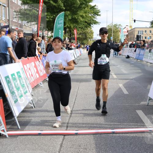 15.09.2024 - PSD Bank Halbmarathon Strokosch-Dieckow http://msf.ph/oto/7088638 15.09.2024 12:39:36 Ziel 2523, 2954, 3367 meine-sportfotos.de