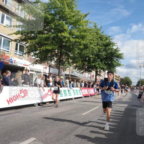 15.09.2024 - PSD Bank Halbmarathon Miley Keyser http://msf.ph/oto/7088654 15.09.2024 11:57:56 Ziel 806, 975, 1289, 1302, 1417, 1530, 1708, 1900, 1987, 2512, 2542, 2564, 2572, 2664, 2751, 2763, 3525 meine-sportfotos.de