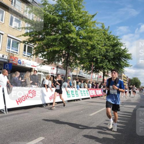 15.09.2024 - PSD Bank Halbmarathon Miley Keyser http://msf.ph/oto/7088655 15.09.2024 11:57:56 Ziel 806, 975, 1289, 1302, 1417, 1530, 1708, 1900, 1987, 2512, 2542, 2564, 2572, 2664, 2751, 2763, 3525 meine-sportfotos.de