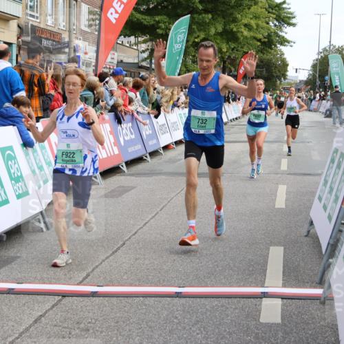 15.09.2024 - PSD Bank Halbmarathon Strokosch-Dieckow http://msf.ph/oto/7088660 15.09.2024 11:30:28 Ziel 454, 724, 732, 827, 892, 922, 1123, 1339, 1349, 2559 meine-sportfotos.de