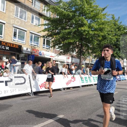 15.09.2024 - PSD Bank Halbmarathon Miley Keyser http://msf.ph/oto/7088663 15.09.2024 11:57:57 Ziel 806, 975, 1302, 1417, 1530, 1708, 1900, 1987, 2512, 2542, 2564, 2572, 2664, 2751, 2763, 3525 meine-sportfotos.de