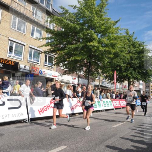 15.09.2024 - PSD Bank Halbmarathon Miley Keyser http://msf.ph/oto/7088675 15.09.2024 11:57:59 Ziel 806, 975, 1302, 1417, 1449, 1530, 1708, 1900, 2512, 2542, 2564, 2572, 2664, 2751, 2763, 3525 meine-sportfotos.de