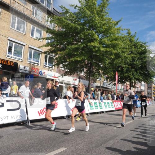 15.09.2024 - PSD Bank Halbmarathon Miley Keyser http://msf.ph/oto/7088676 15.09.2024 11:57:59 Ziel 806, 975, 1302, 1417, 1449, 1530, 1708, 1900, 2512, 2542, 2564, 2572, 2664, 2751, 2763, 3525 meine-sportfotos.de